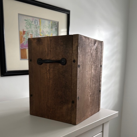 Rustic Primitive Wooden Storage Box with Black Metal Handles - Picture 4 of 8